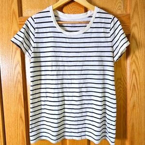 Mossimo womans large tee, black and white stripes, poly/cotton blend